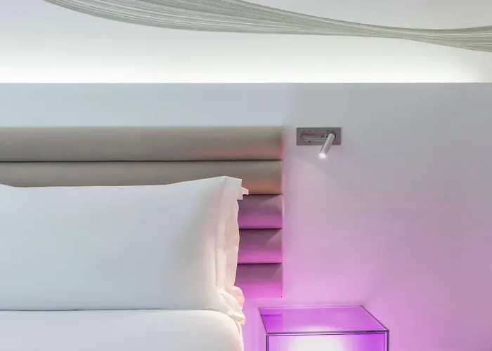 Szálloda The Morrison Dublin, Curio Collection By Hilton 5*