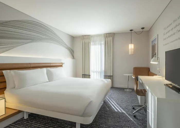 The Morrison Dublin, Curio Collection By Hilton Dublín