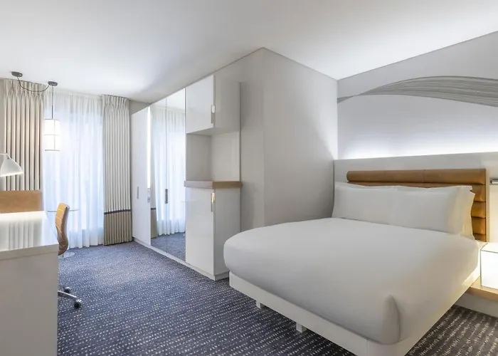 The Morrison Dublin, Curio Collection By Hilton 5*