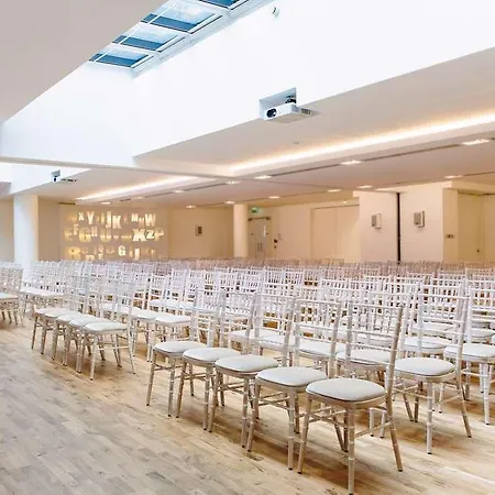 Hotel The Morrison Dublin, Curio Collection By Hilton 5*
