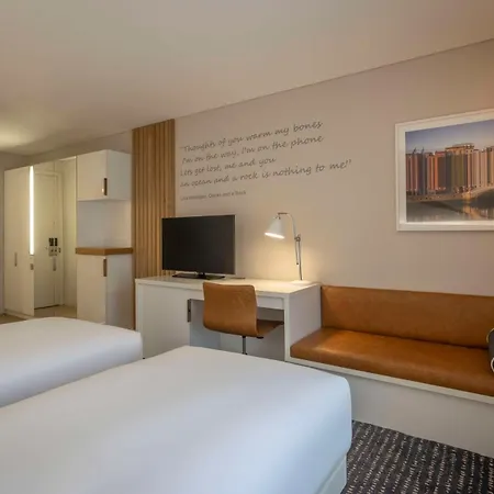 The Morrison Dublin, Curio Collection By Hilton Hotel