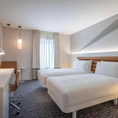 Hotel The Morrison Dublin, Curio Collection By Hilton 5*