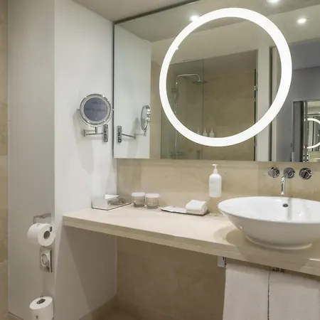 Hotel The Morrison Dublin, Curio Collection By Hilton 5*