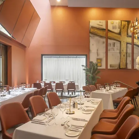 The Morrison Dublin, Curio Collection By Hilton 5*