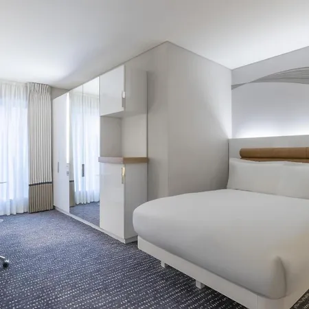 The Morrison Dublin, Curio Collection By Hilton 5*