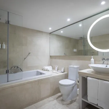 The Morrison Dublin, Curio Collection By Hilton 5*