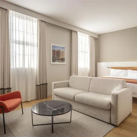 Hotel The Morrison Dublin, Curio Collection By Hilton 5*