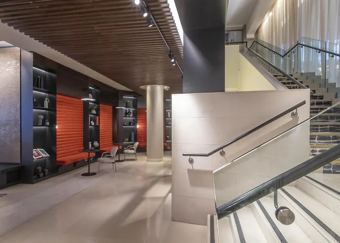 The Morrison Dublin, Curio Collection By Hilton מלון