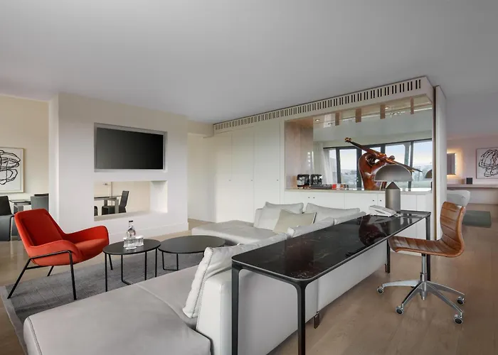 מלון The Morrison Dublin, Curio Collection By Hilton 5*