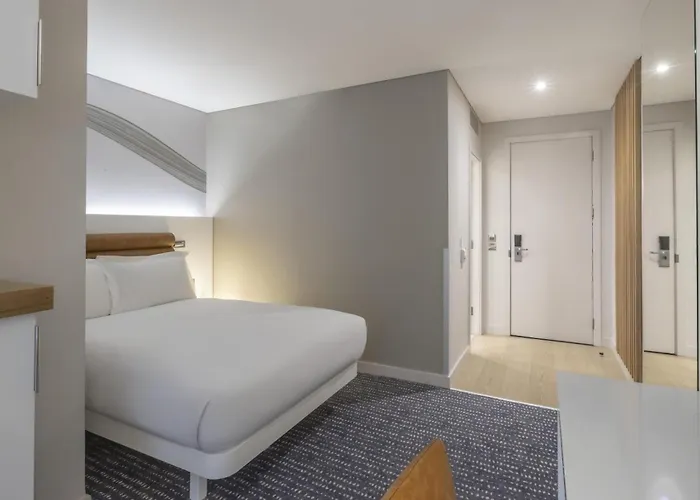 מלון The Morrison Dublin, Curio Collection By Hilton