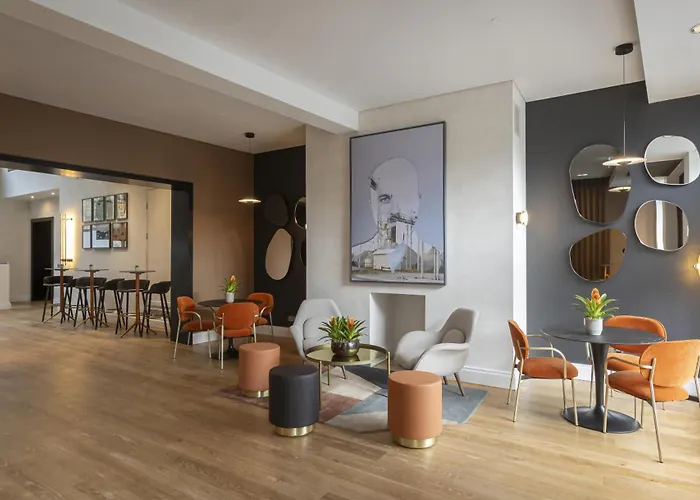 מלון The Morrison Dublin, Curio Collection By Hilton דבלין