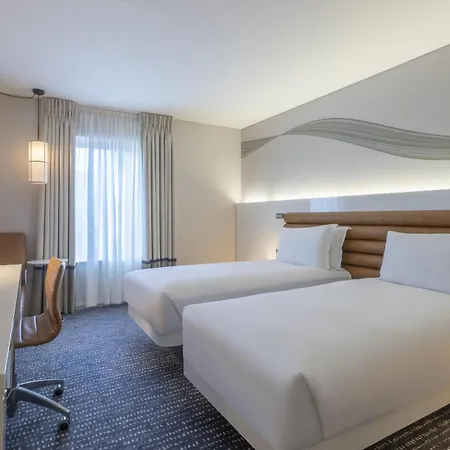 מלון The Morrison Dublin, Curio Collection By Hilton דבלין